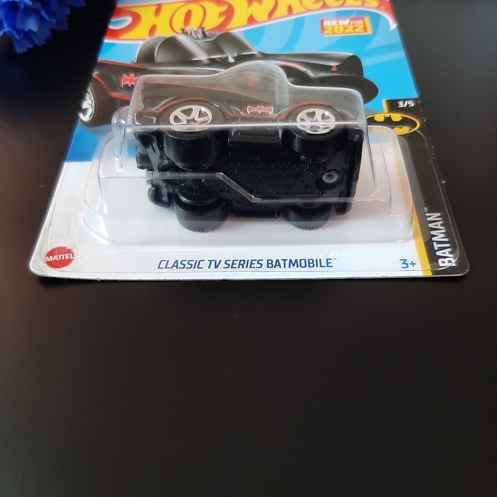 2022 Hot Wheels Batmobile Batman Collection Diecast Car Classic TV Series - Picture 5 of 10